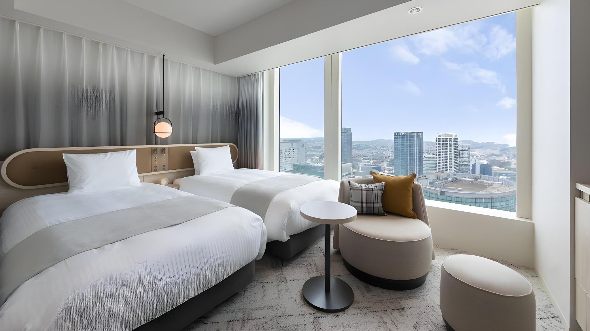 Superior, Twin Beds, Night View