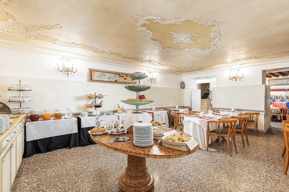 San Moise Hotel 52/70