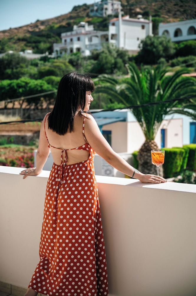 Emporios Bay Hotel 15/64