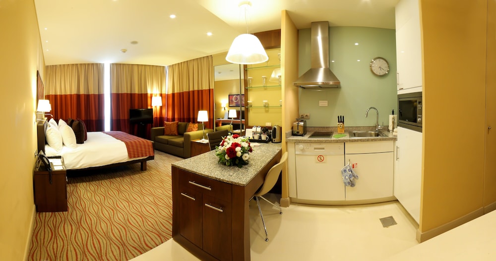 Staybridge Suites, Beirut 50/62