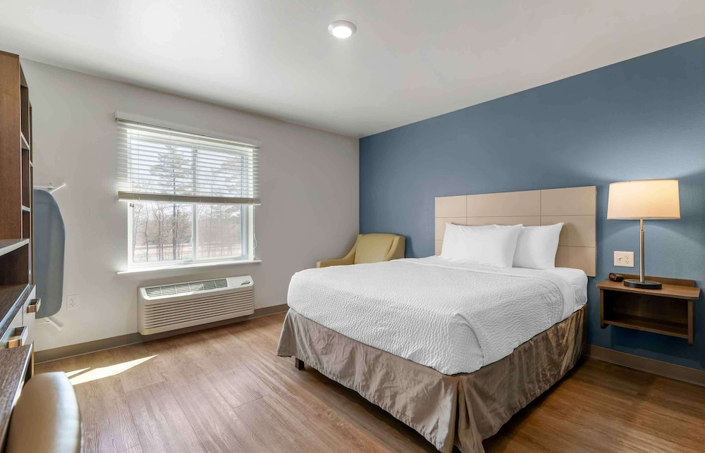 Extended Stay America Suites - Nashua - Merrimack 8/31
