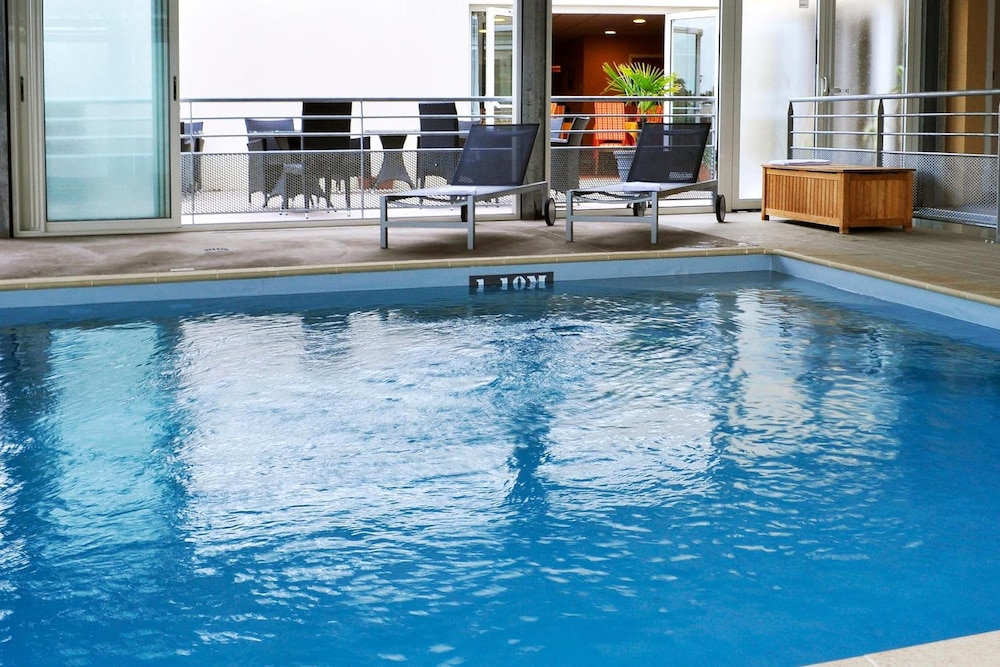 Sure Hotel by Best Western Caen Memorial 4/44