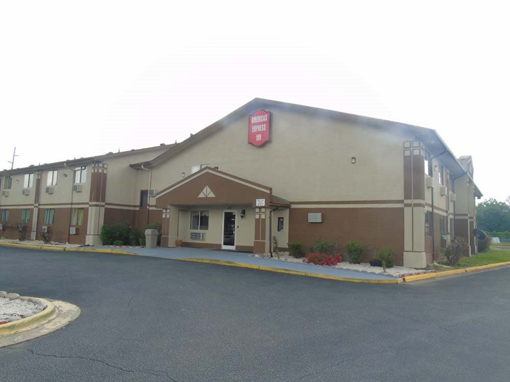 Americas Express Inn 1/22