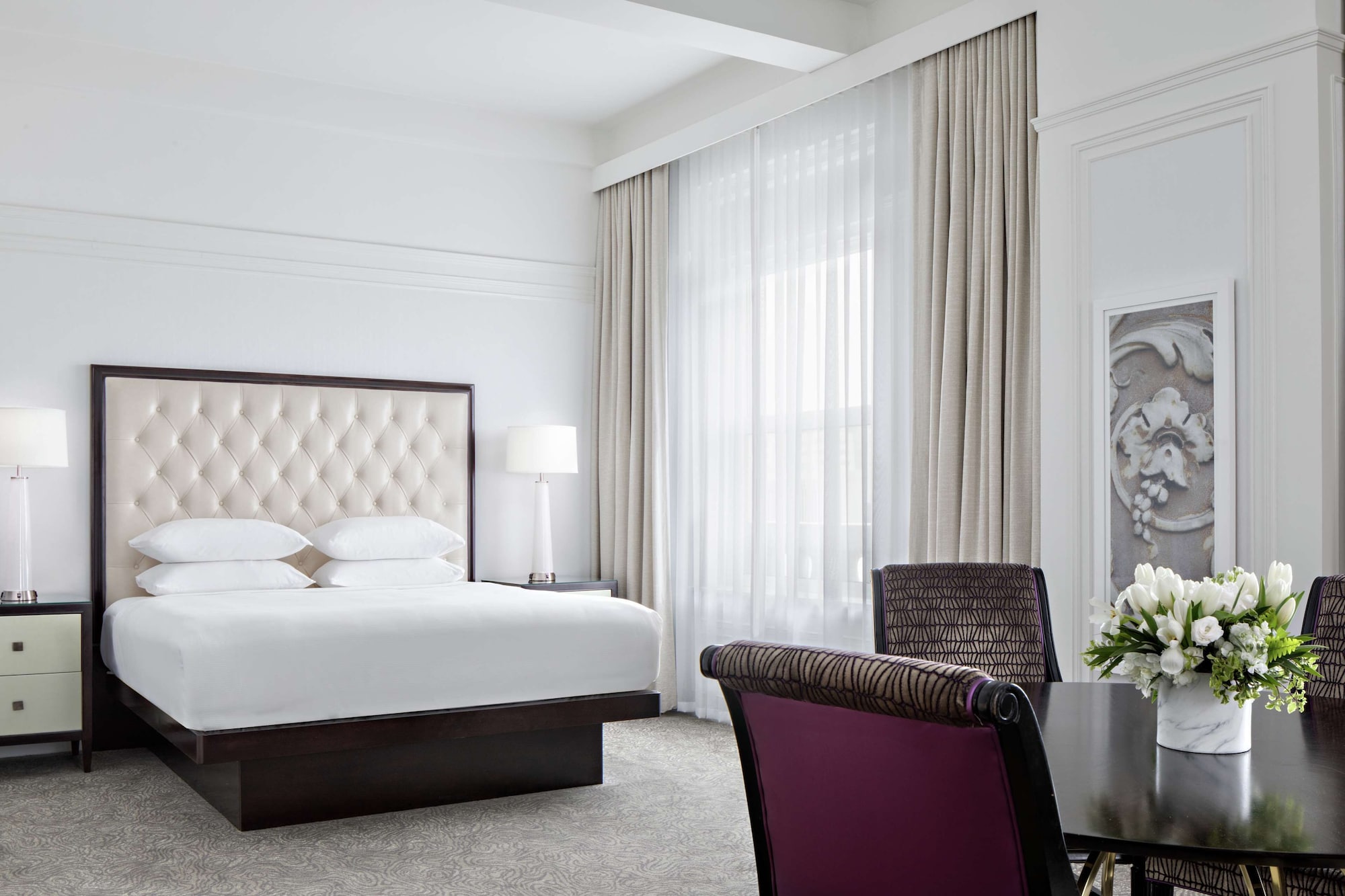 JUNIOR SUITE, KING BED