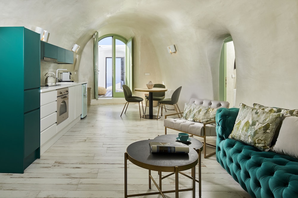 Gitsa Cliff Luxury Villa [VR] 13/27