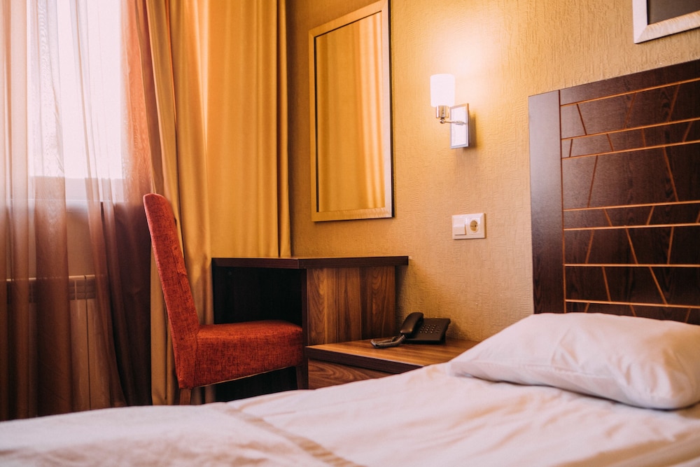 KANTAR HOTEL 18/50