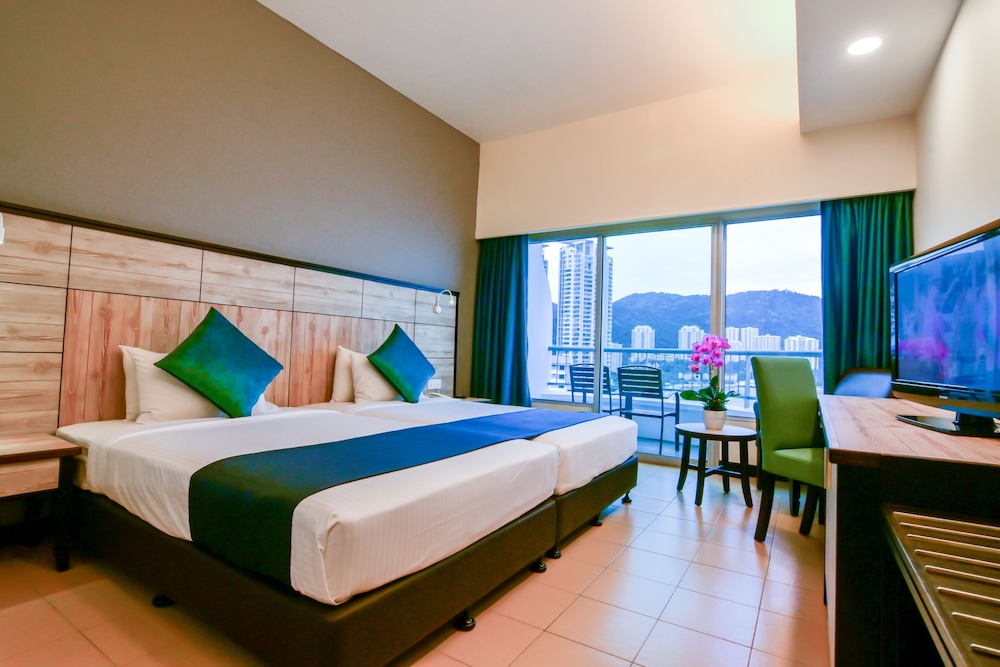 DELUXE SEA VIEW