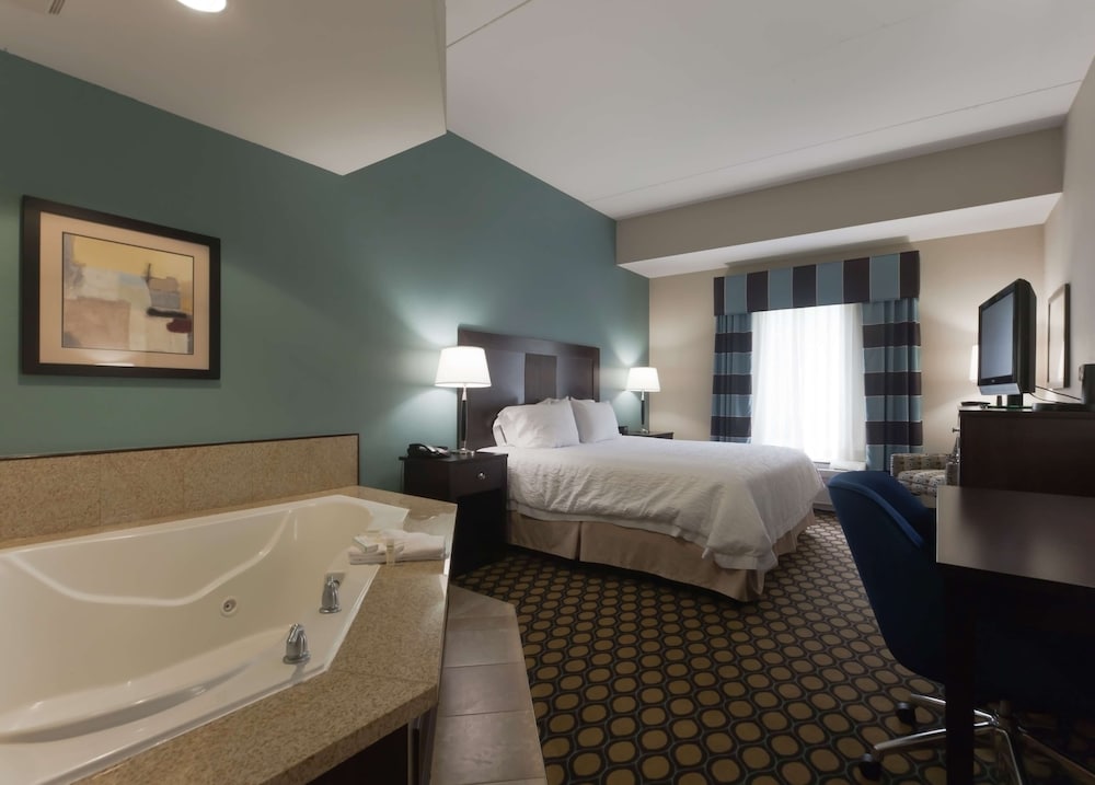 Hampton Inn North Brunswick / New Brunswick 10/41