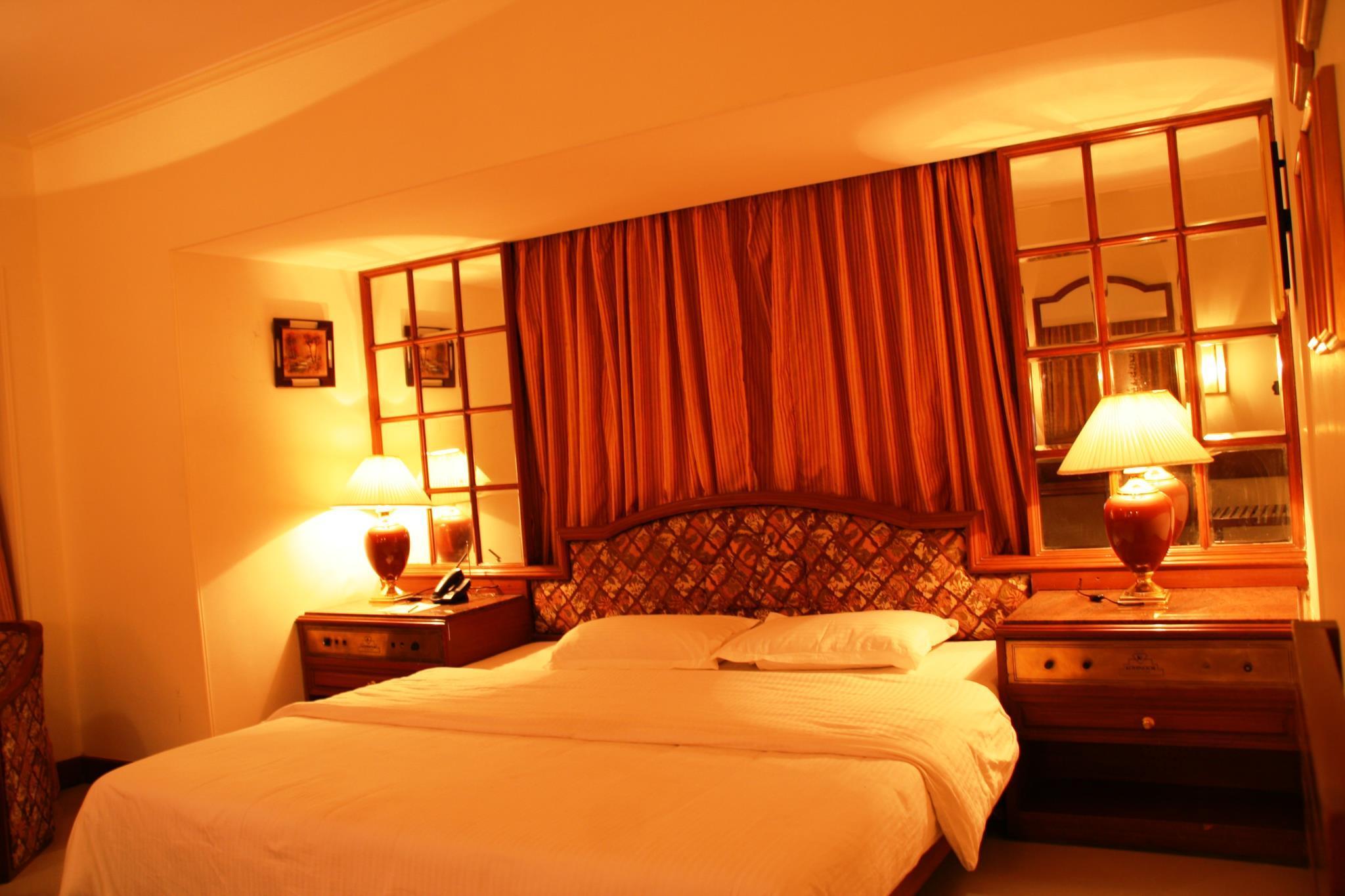 Deluxe, Executive, King Bed
