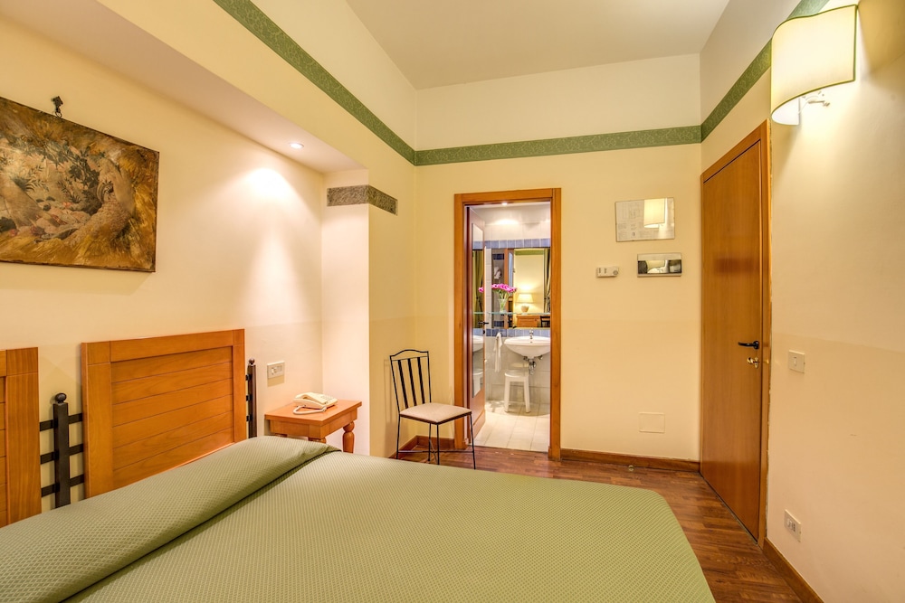 Hotel Botticelli 33/64