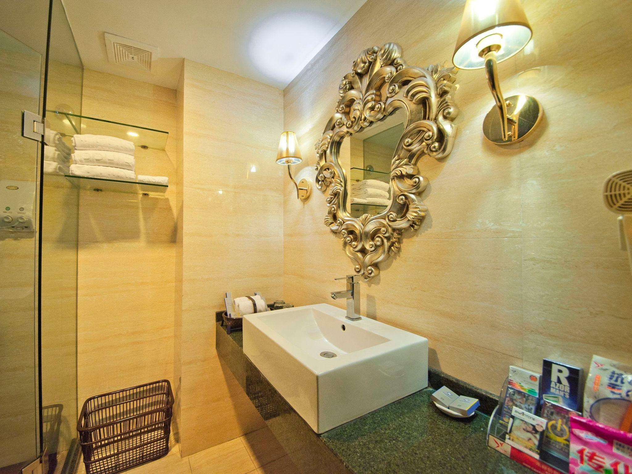 Sapphire Hotel Guilin 50/52