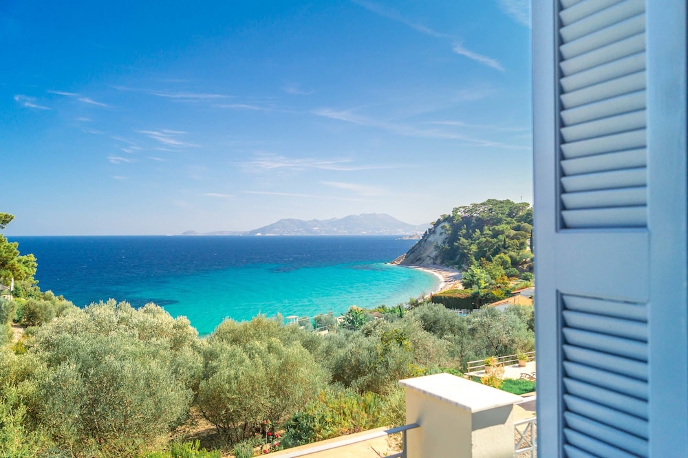 Armonia Bay Hotel 33/48