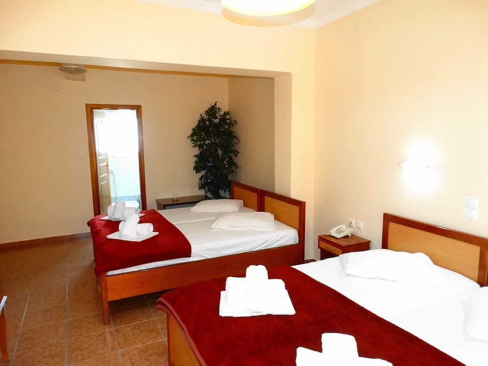 Faros 2 Hotel 27/36