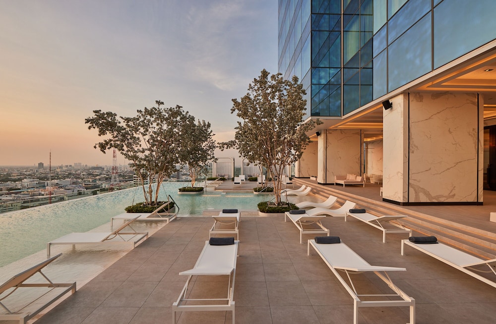 Eastin Grand Hotel Phayathai 19/50