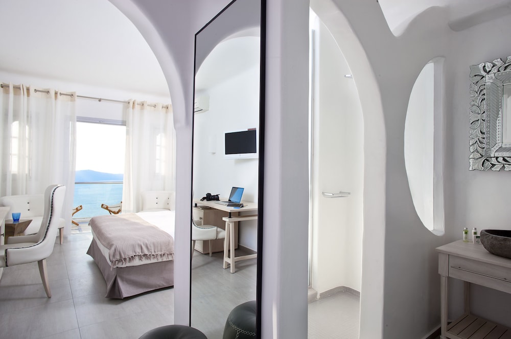Belvedere Suites 48/50