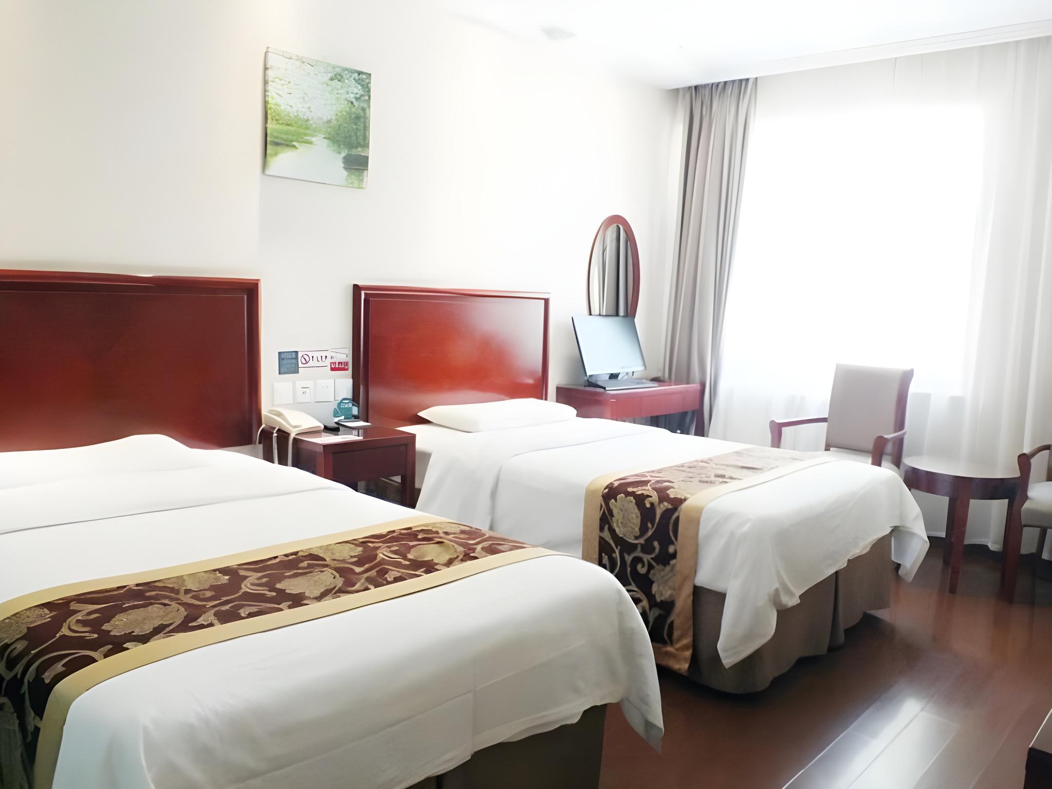 BUSINESS, TWIN BEDS