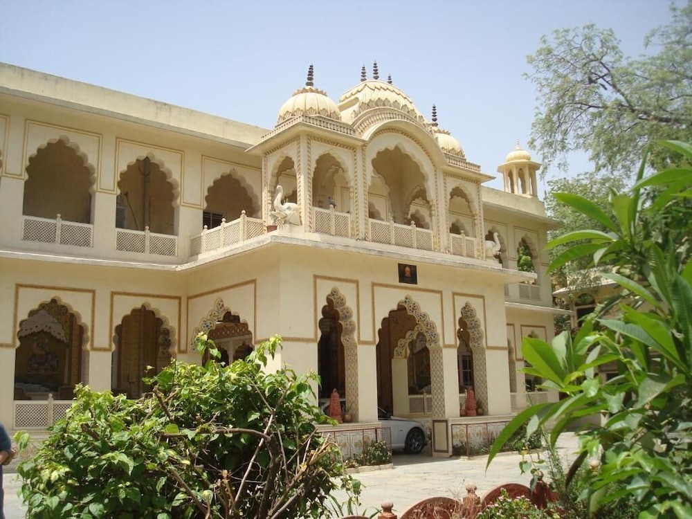 Bissau Palace 3/50