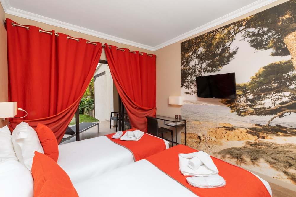 SOWELL HOTELS Saint Tropez 32/67