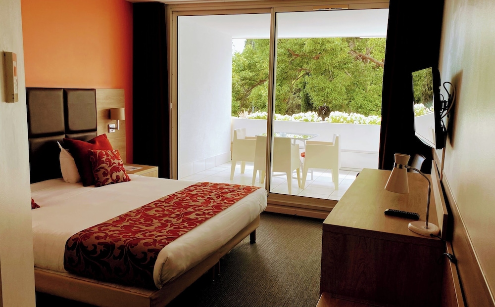 Pamela Hotel Cassis 30/75