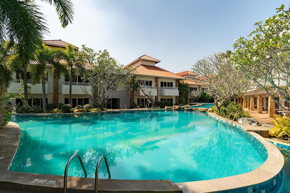 Thara Cholapruek Resort 39/50