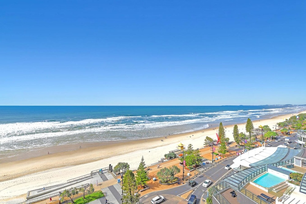 Zenith Ocean Front Apartments 38/50