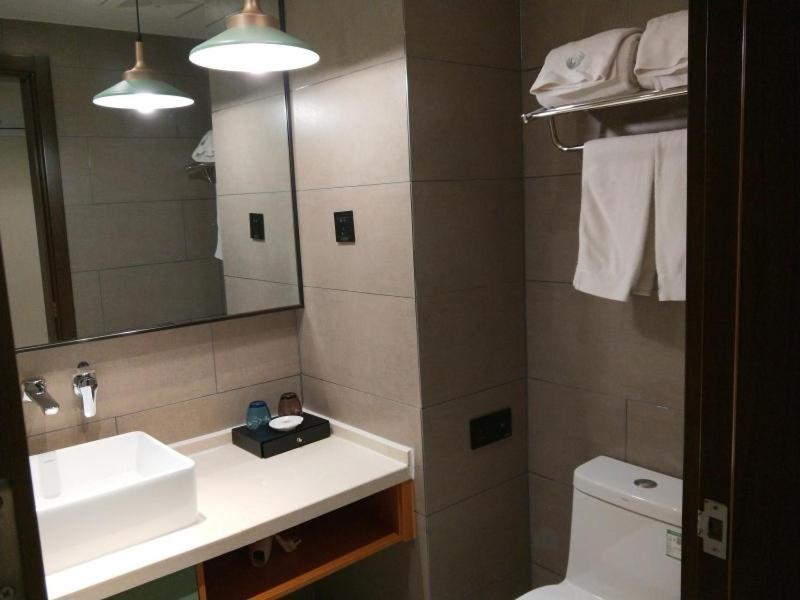 Gem Huainan Tianjia 'an District Chaoyang East Road Wanda Plaza Hotel 27/28