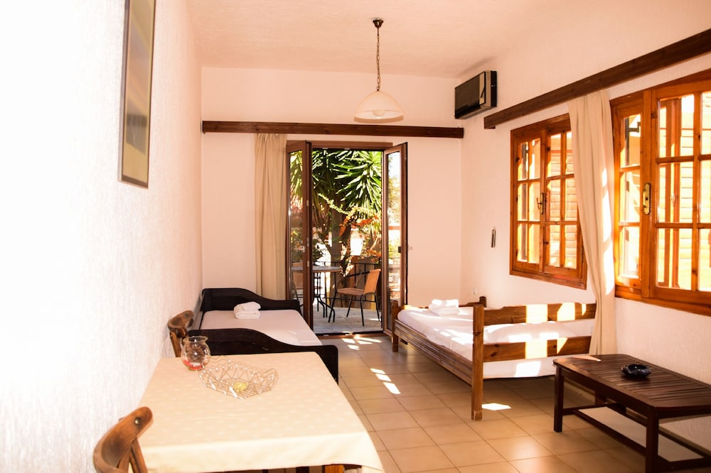 Athina Villas 28/56