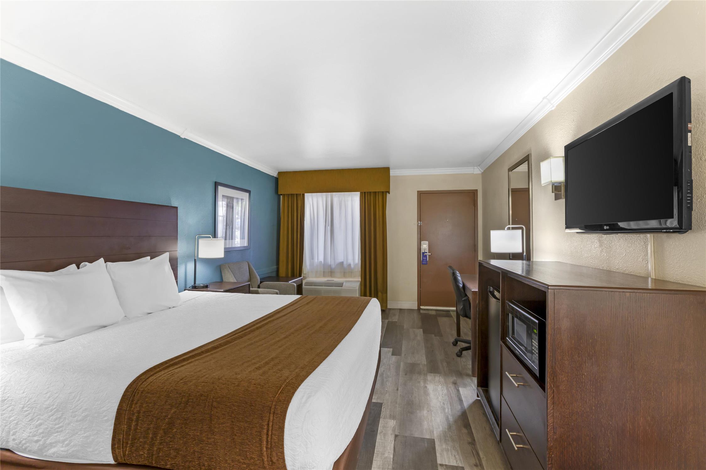 Best Western InnSuites Tucson Foothills Hotel & Suites 7/21