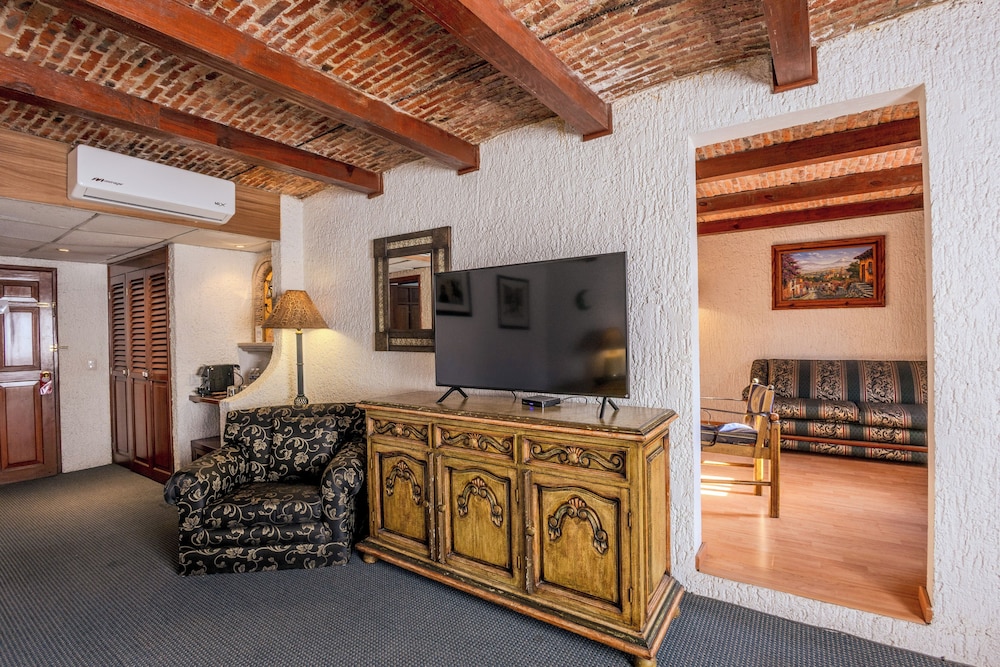 La Mansion Del Sol 4/50