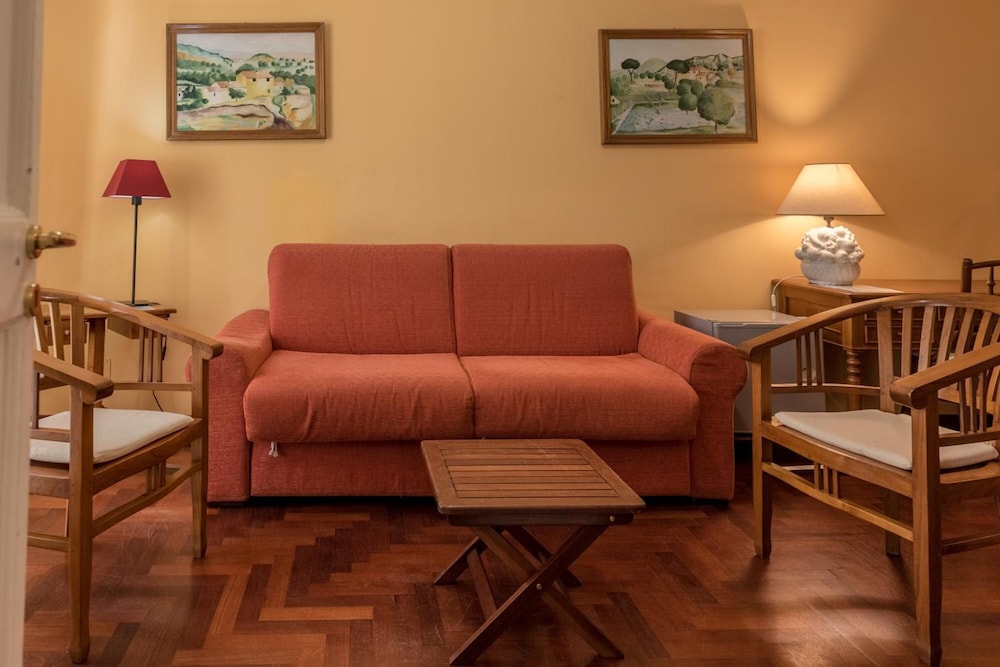 Palazzo Pantaleo 36/53