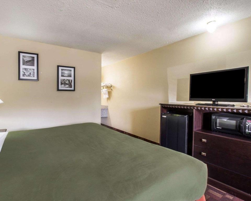 Room, King Bed, Smoking