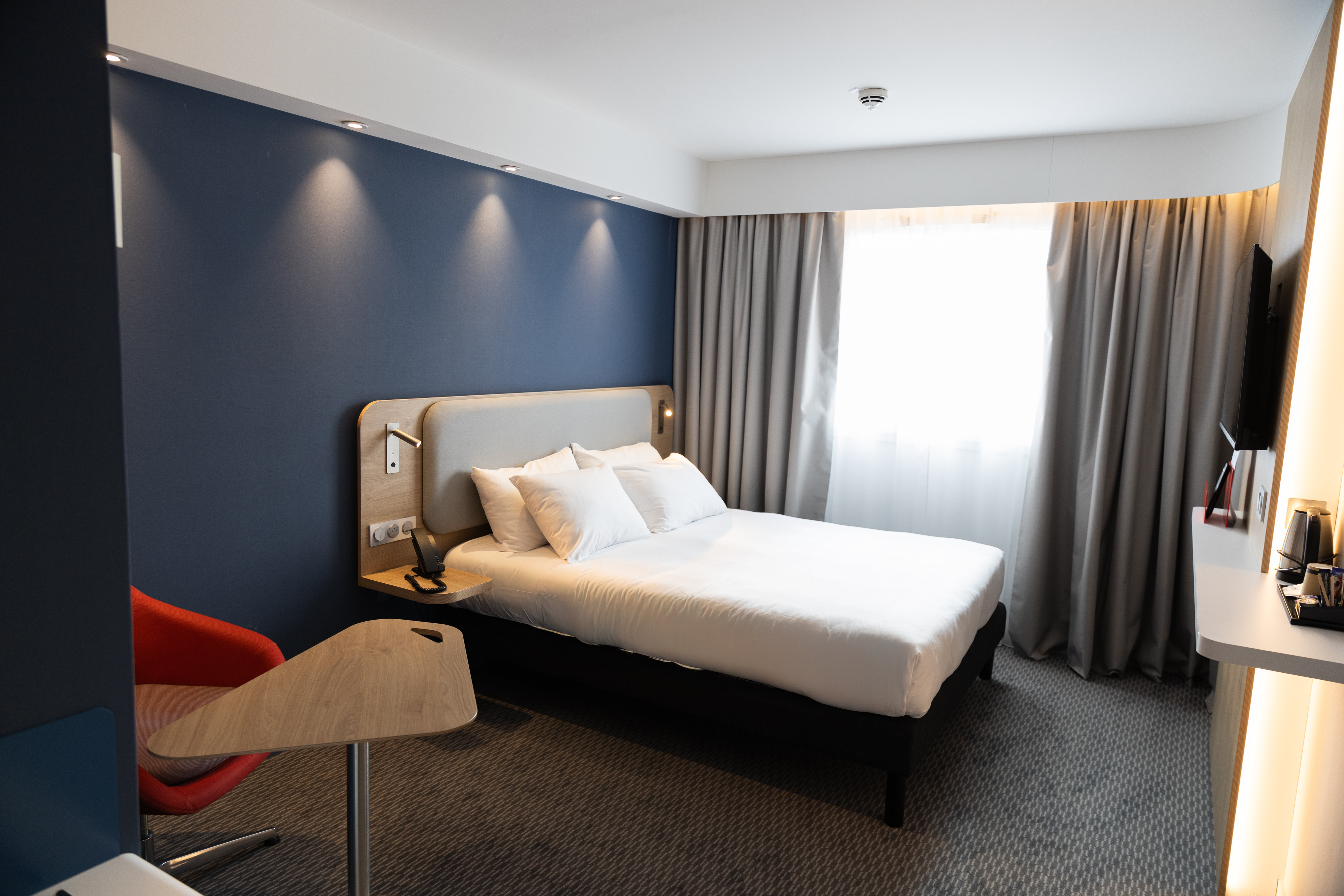 Holiday Inn Express Caen – Epron 12/45
