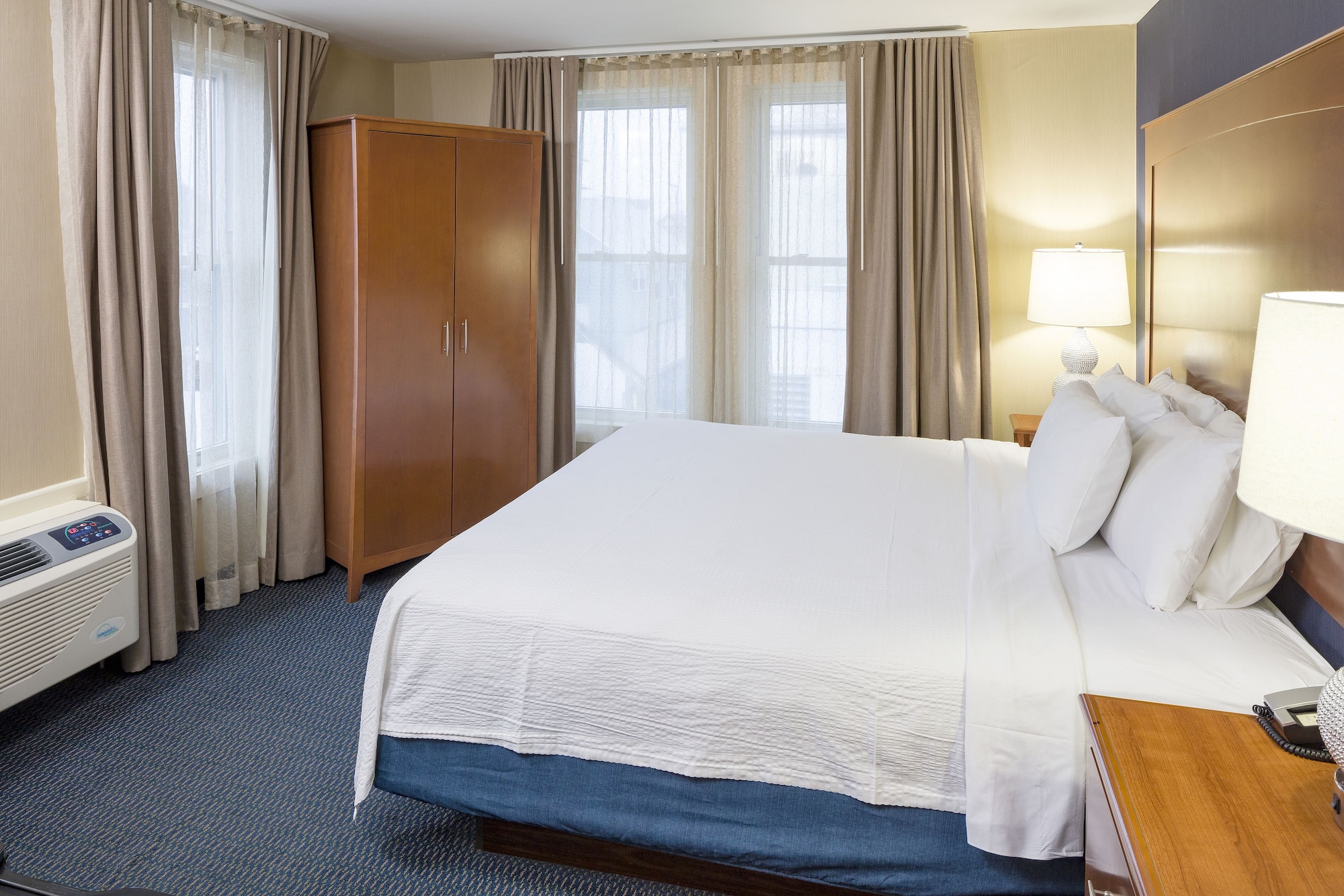 Deluxe, King Bed, Side View, Sofa, Balcony