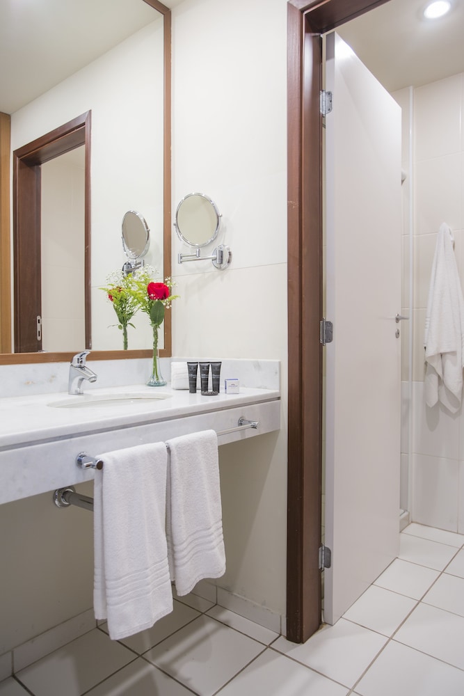 Astron Hotel Bauru 47/50