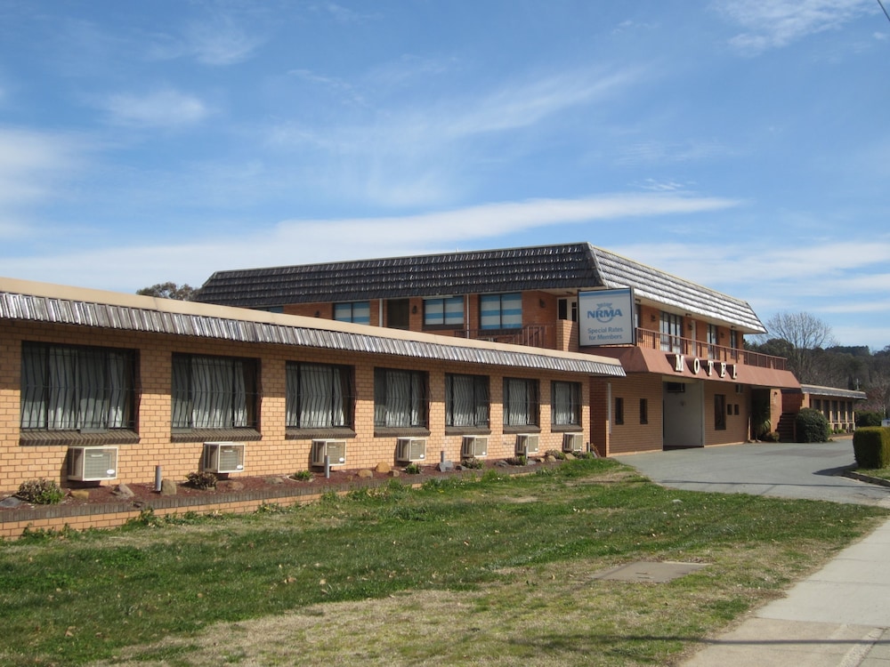 Canberra Lyneham Motor Inn 7/48