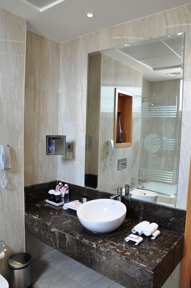 Fortune Park Hotel 56/57