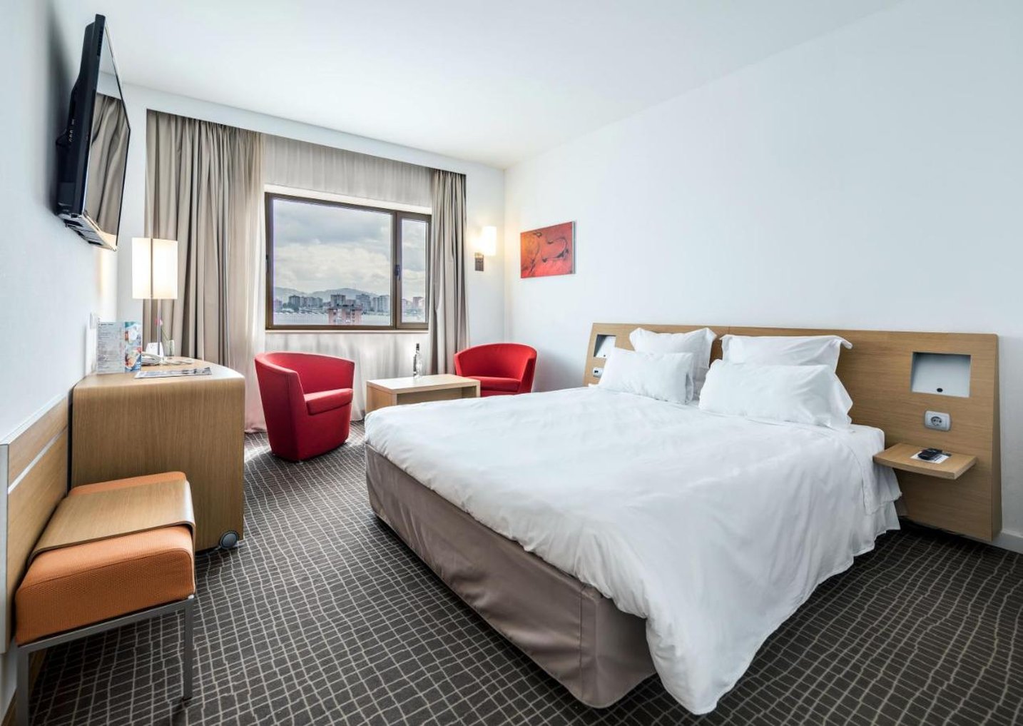 Hotel Puerta de Bilbao 13/50