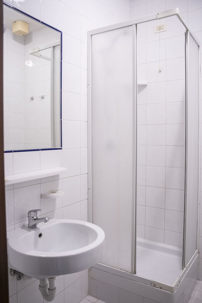 Hotel Ferrarese Roma 46/49