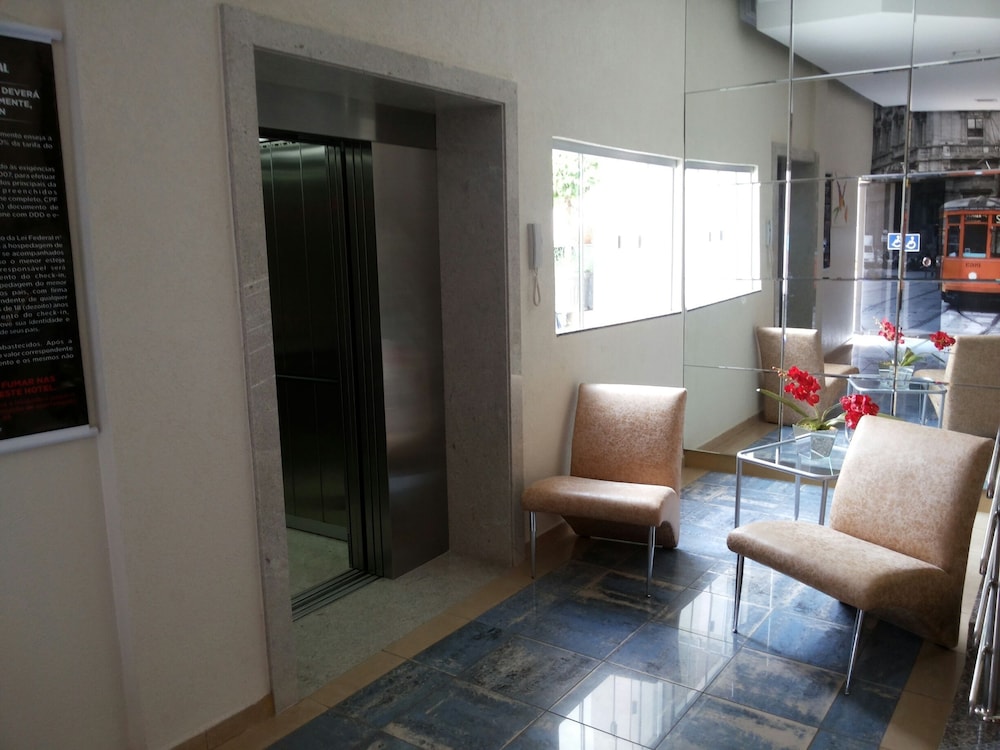 Internacional Hotel 26/35