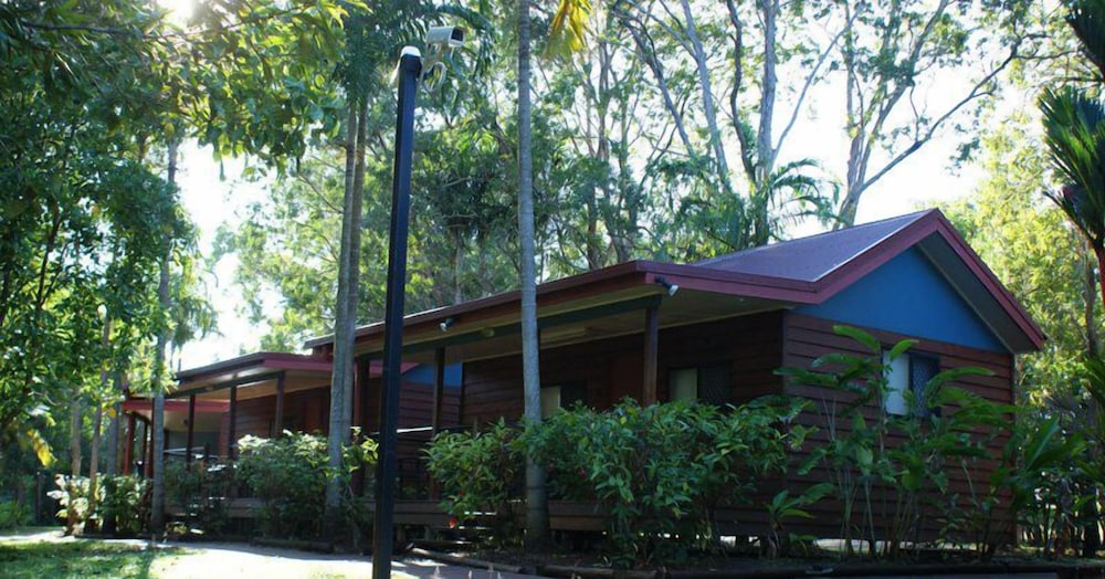 CAPE YORK PENINSULA LODGE 4/25