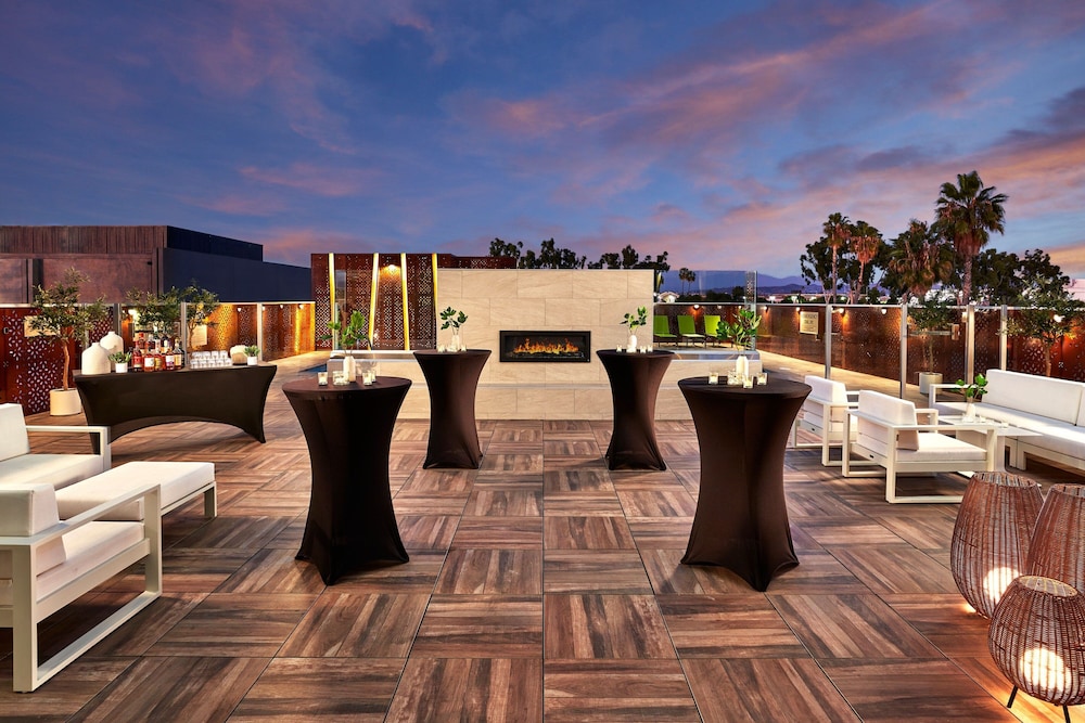 SpringHill Suites by Marriott Los Angeles Downey 37/42