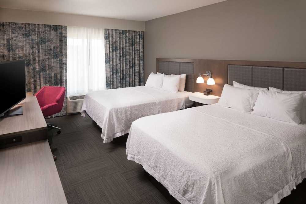 Hampton Inn & Suites Asheville Biltmore Area, NC 14/46