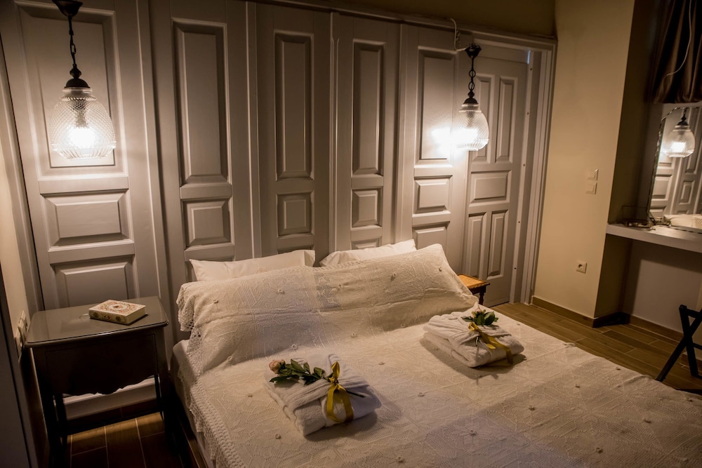 Kyria Boutique House 32/50