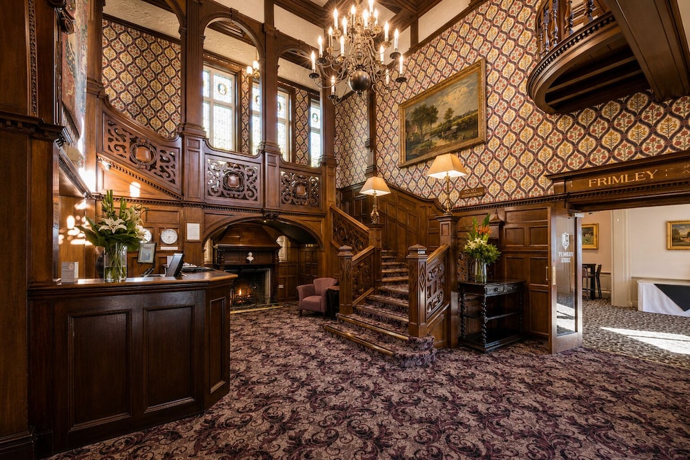 Macdonald Frimley Hall Hotel And Spa 7/73