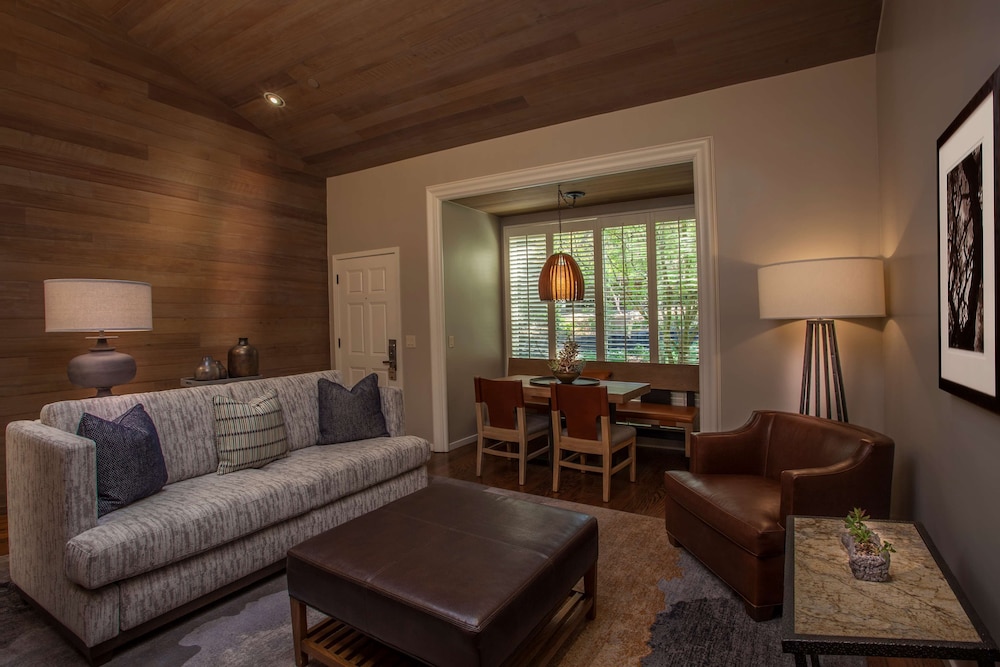 Carmel Valley Ranch 45/76