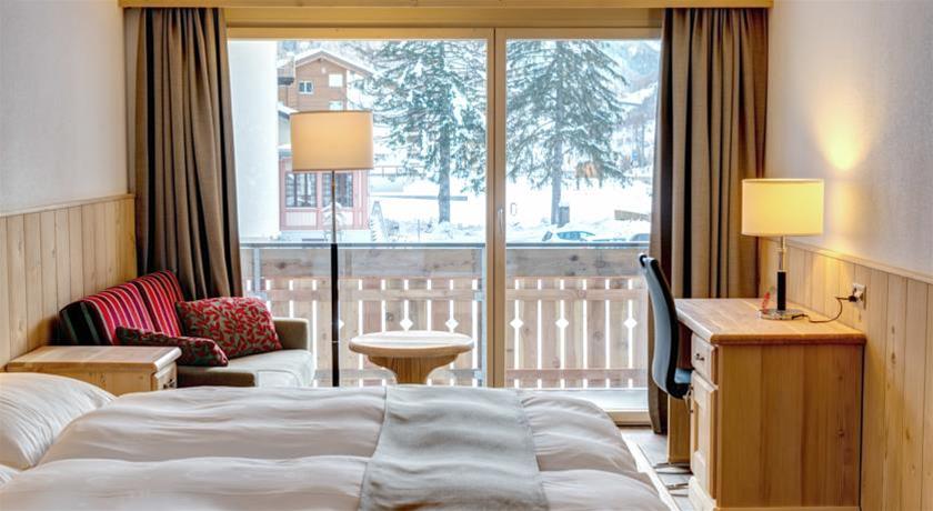 City Hotel Haupthaus And Nebenhaus 6/14