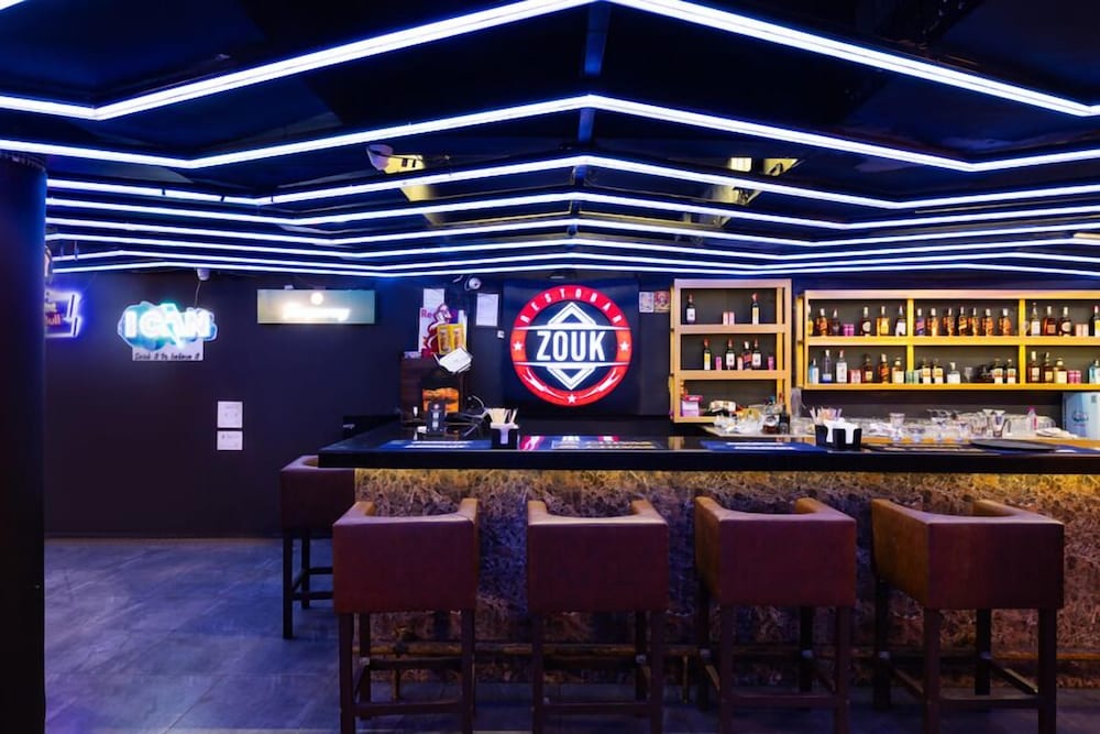 Hotel Sheetal International 40/52