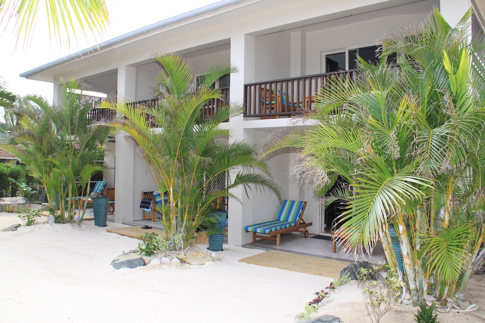Moana Sands Beachfront Villas 7/50