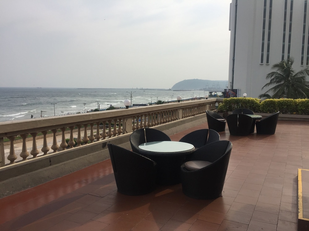 The Gateway Hotel Beach Road Viskhapatnam 31/32