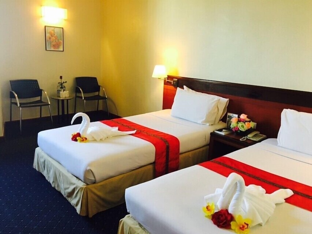 Hadyai Golden Crown Hotel 16/58